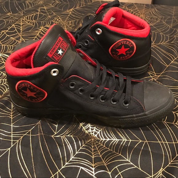 Converse Size Men’s 8 Woman’s 10 New